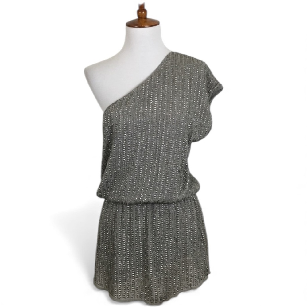 W118 Walter Baker Sequin Top Women’s XS Silver One Shoulder Peplum Sleeveless‎